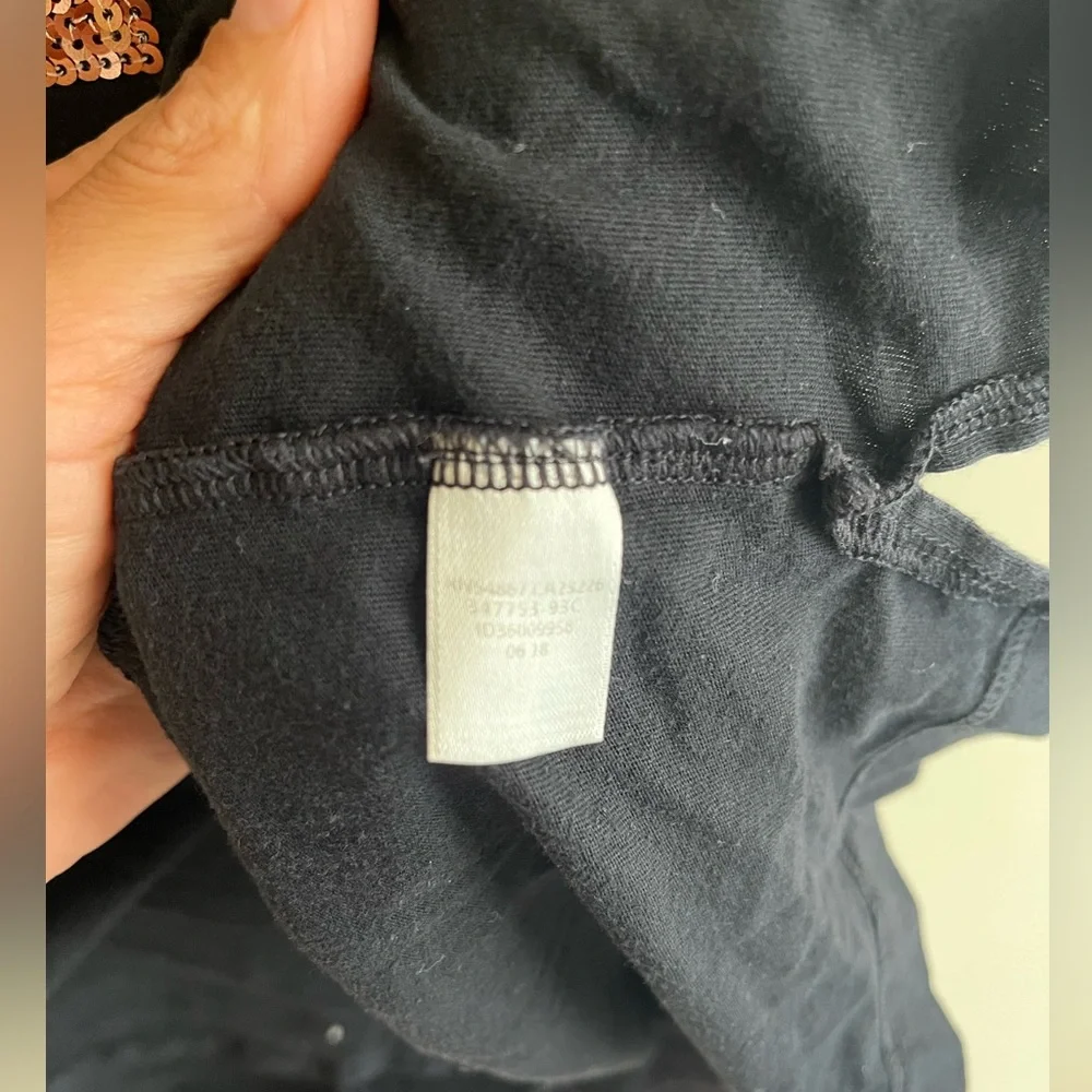 PINK Victoria's Secret Black Tee with  Sequin Logo - Picture 4 of 7